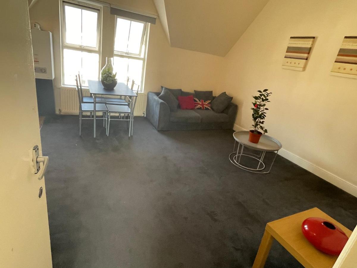 Vibrant & Cosy London Apartment Near Wembley Экстерьер фото
