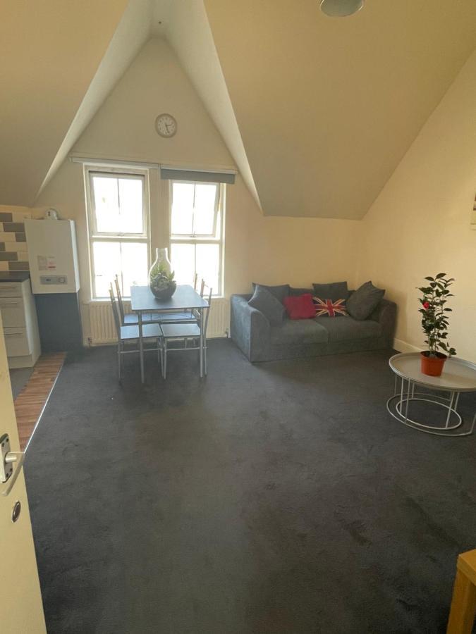 Vibrant & Cosy London Apartment Near Wembley Экстерьер фото